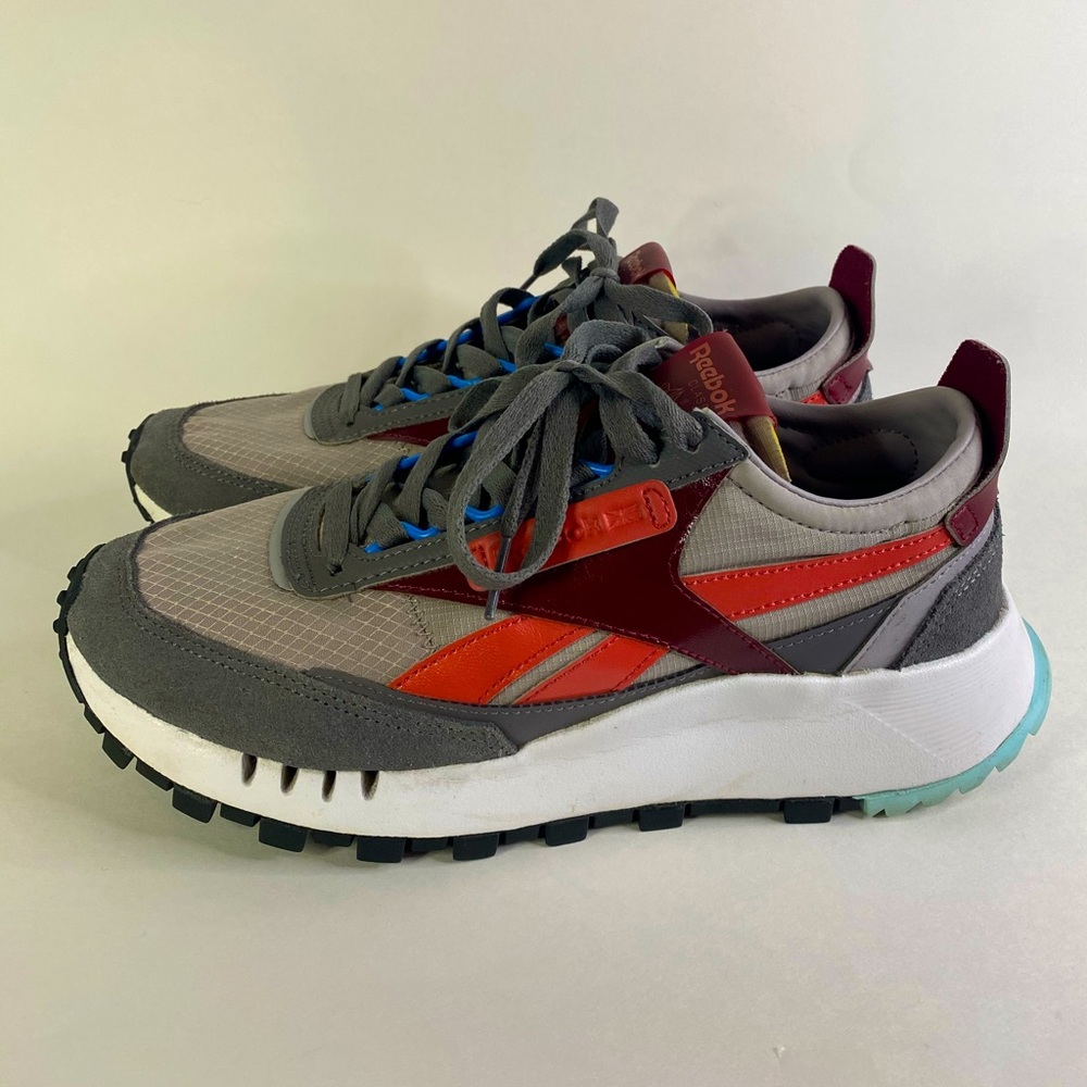 Women’s Reebok Classic Leather Legacy Shoes sz 7.5